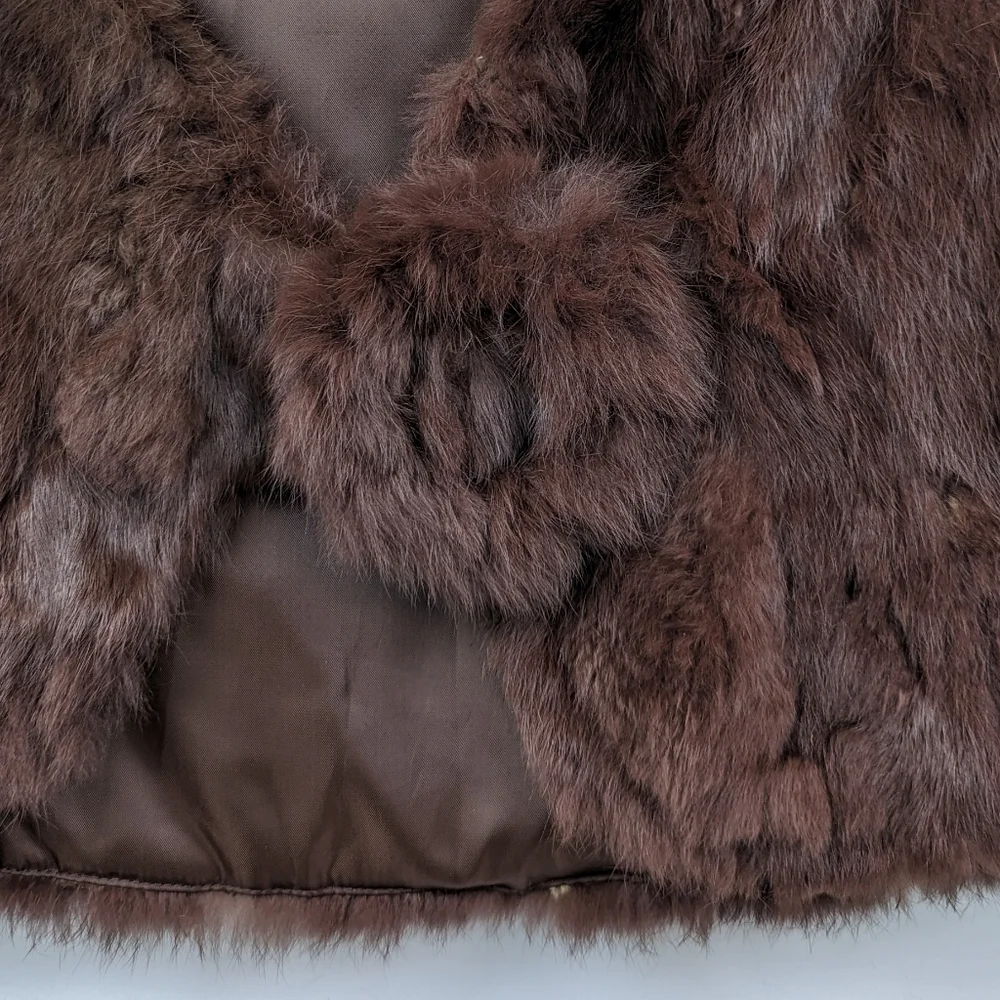 Rabbit Fur Capelet Wrap Satin Lined Buckle Clasp Vintage Formal Elegant Luxury
